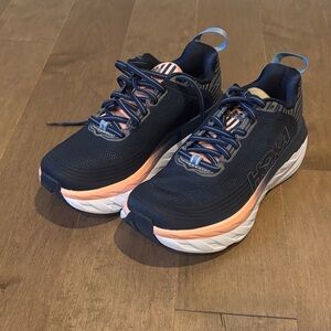 NWT Women’s Hoka Bondi 6 Wide